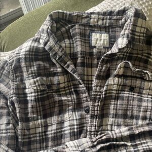 American Eagle Outfitters Black and White Plaid Shirt